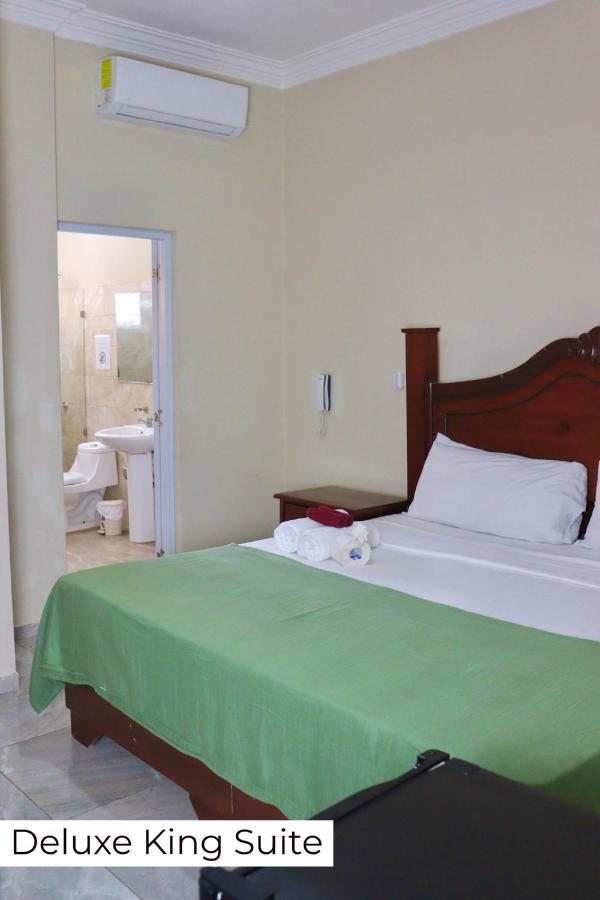 סנטו דומינגו Hotel Enrique II Zona Colonial Vista Al Malecon מראה חיצוני תמונה