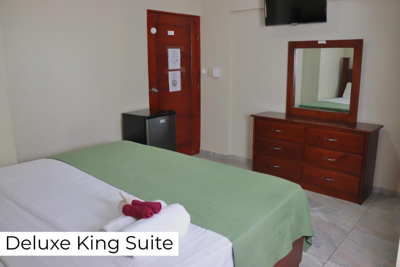 סנטו דומינגו Hotel Enrique II Zona Colonial Vista Al Malecon מראה חיצוני תמונה