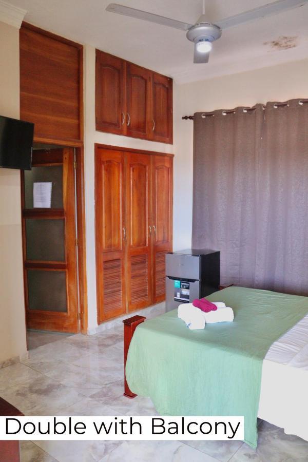 סנטו דומינגו Hotel Enrique II Zona Colonial Vista Al Malecon מראה חיצוני תמונה