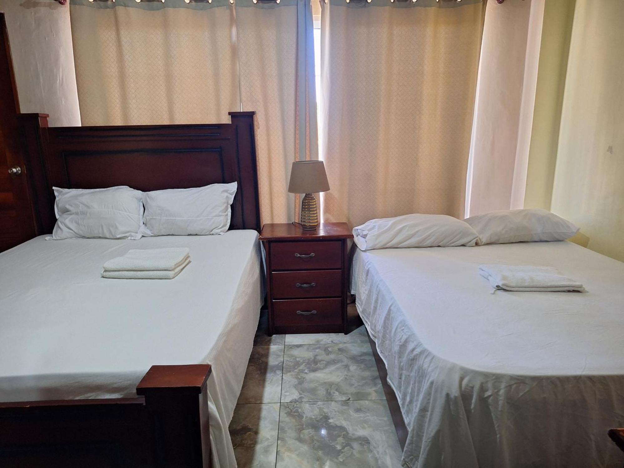 סנטו דומינגו Hotel Enrique II Zona Colonial Vista Al Malecon מראה חיצוני תמונה